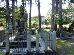 朝倉義景公墓