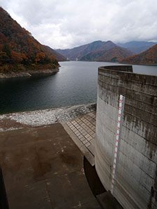 徳山ダム