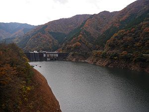 横山ダム