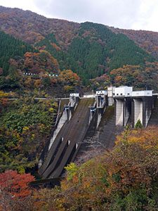 横山ダム