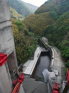 石手川ダム