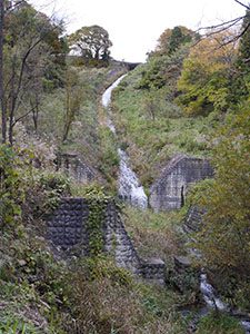 日かげ沢塩水高落差流路工