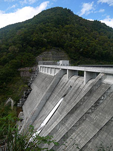 丹生川ダム
