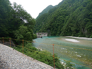 小屋平ダム