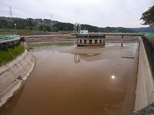 山本調整池ダム