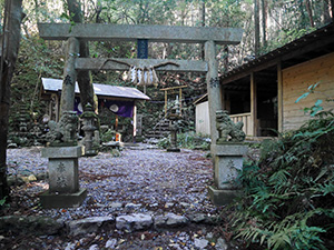 恵利原の水穴（天の岩戸）　名水百選カード