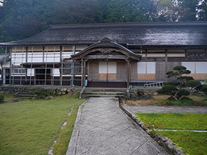 円照寺木造大日如来坐像　福井県小浜市