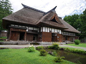 正安寺遺跡出土火焔型土器 新潟県魚沼市