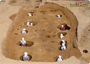 大型竪穴建物跡　あおもり縄文カード２６２