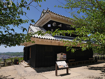 松山城